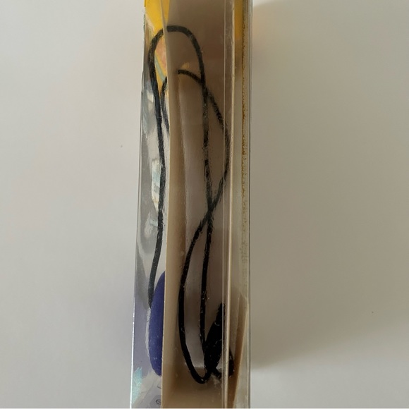 Mom's Teether Necklace for Baby to play with Round Pendant Soft SiliconeBPA Free - Picture 6 of 9